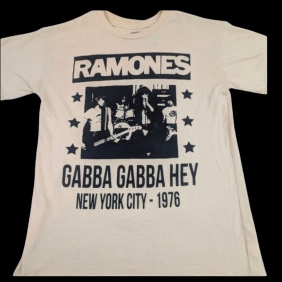 Ramones Gabba Gabba Hey New York City 1976 Graphic Band T-Shirt Women's Sz. S/M - Picture 4 of 9